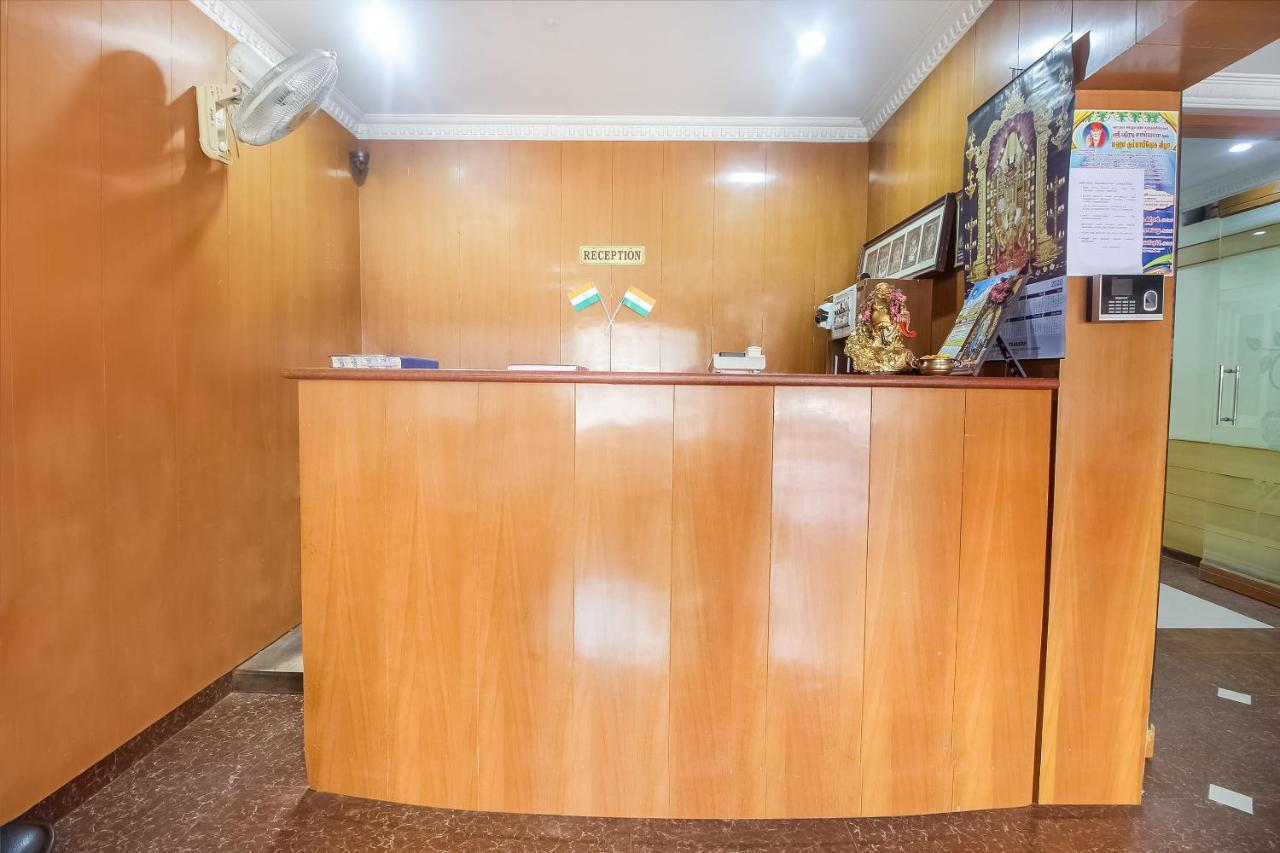 Oyo 70841 Hotel Anjali Residency Velur Eksteriør bilde