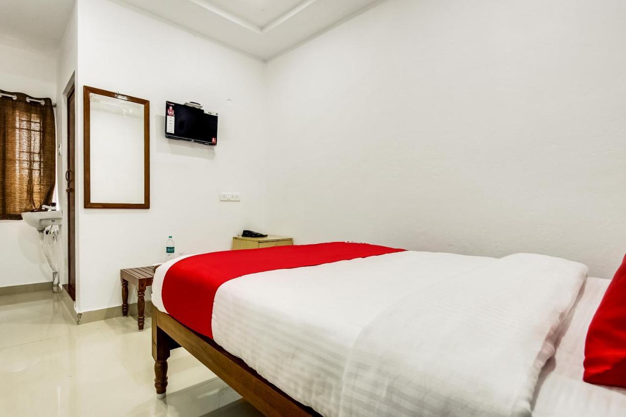 Oyo 70841 Hotel Anjali Residency Velur Eksteriør bilde