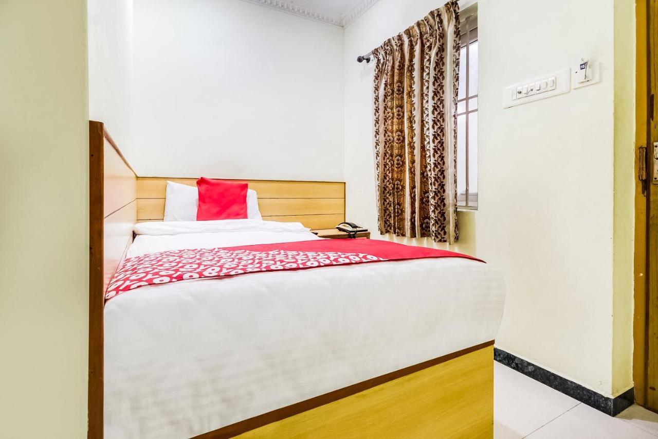 Oyo 70841 Hotel Anjali Residency Velur Eksteriør bilde