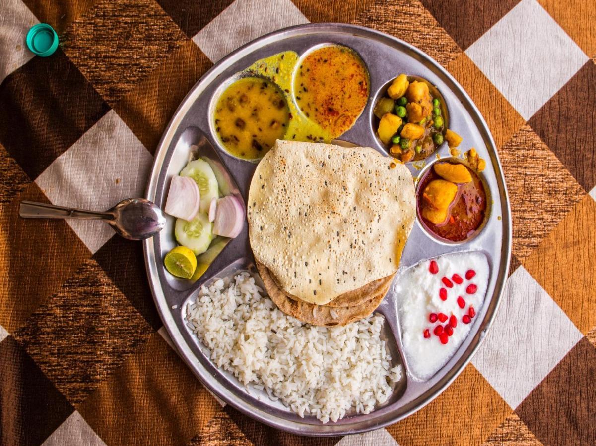 Oyo 70841 Hotel Anjali Residency Velur Eksteriør bilde